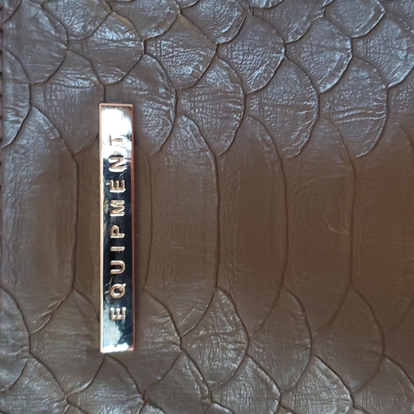 Equipment Brand Gray Clutch/ WOC - Picture 2 of 5